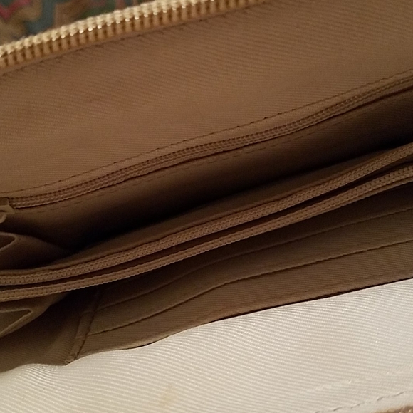 Purse - Picture 3 of 6